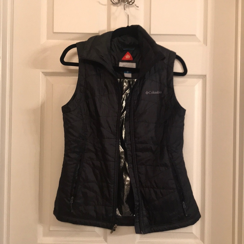 Black quilted Columbia vest